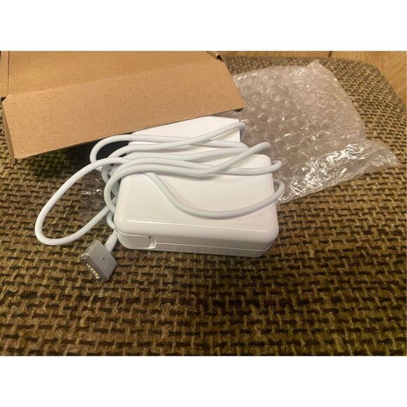 85W MagSafe 2 Power Replacement Adapter - A1424 for Apple Macbook - Picture 1 of 3